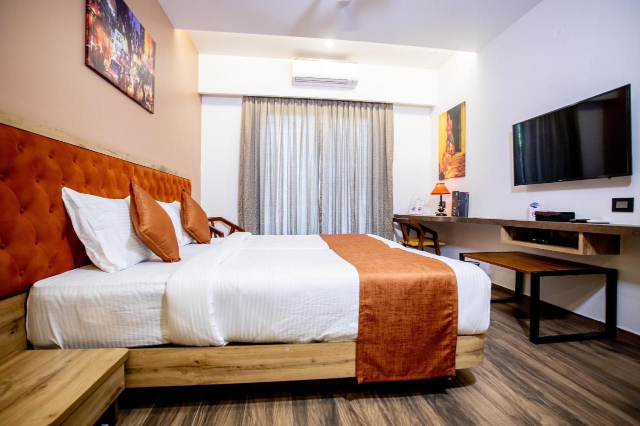 Hotel Ganga Sagar Mangalore Buitenkant foto